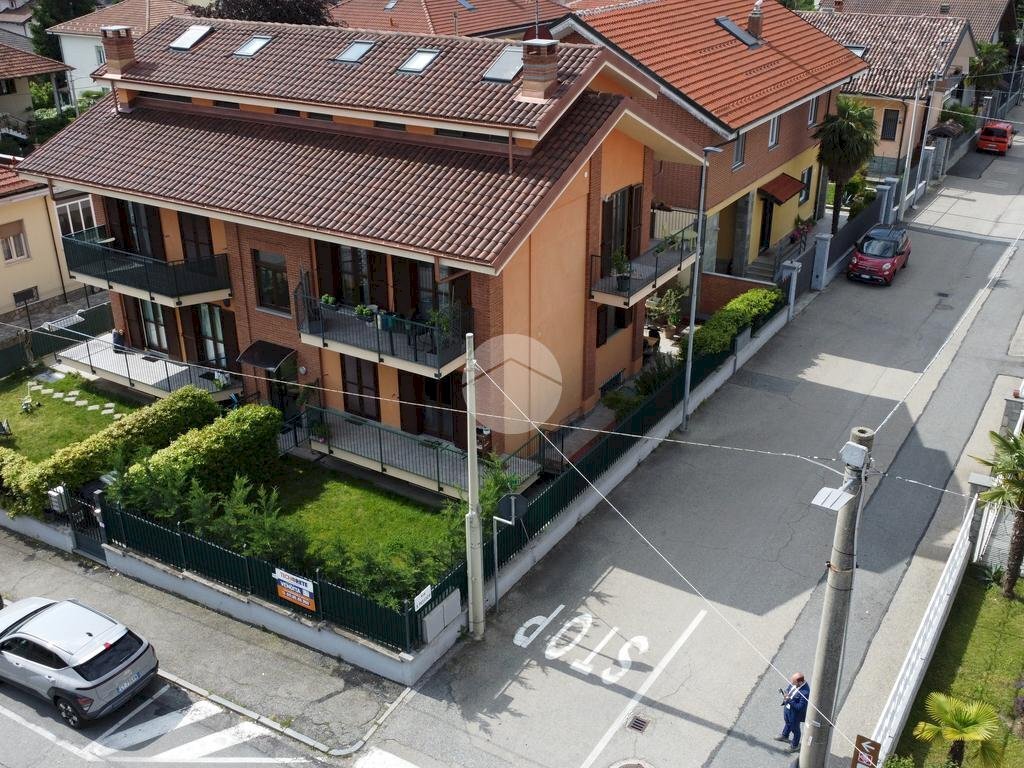 Four-room apartment Via Generale Chiaperotti, Rivoli - photo 2