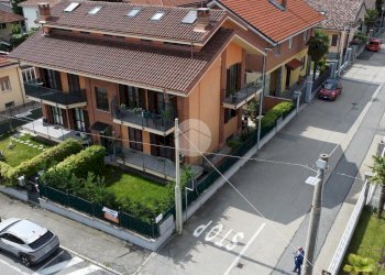 Quadrilocale Via Generale Chiaperotti, Rivoli - foto 2