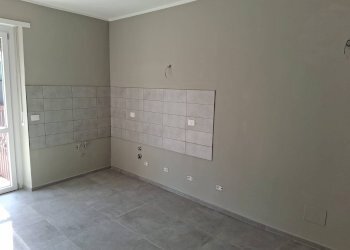 Quadrilocale Via Volta 45, Settimo Torinese - foto 2