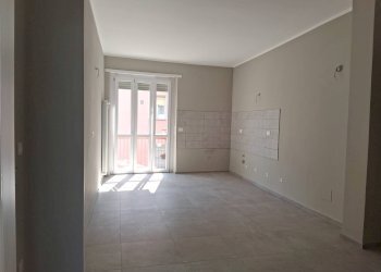 Quadrilocale Via Volta 45, Settimo Torinese - foto 8