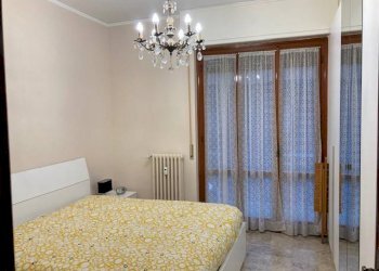 Camera da letto - Bilocale via Aurelia, 496, Loano - foto 4