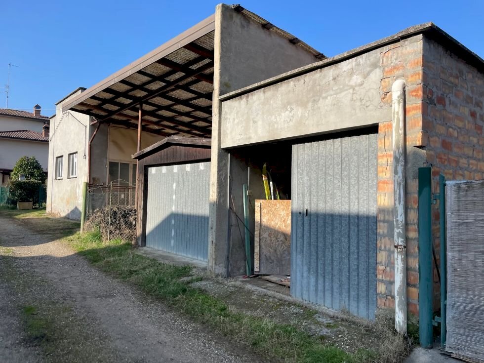 Capannone Casalfiumanese - foto 2
