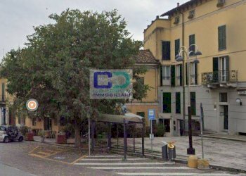 Commercial Premises Cassano d'Adda - photo 1