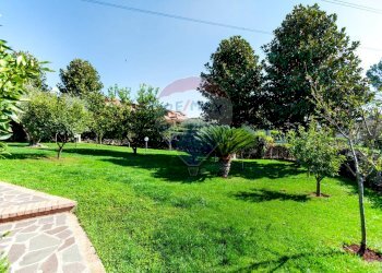 Villa Bifamiliare Guidonia Montecelio - foto 4