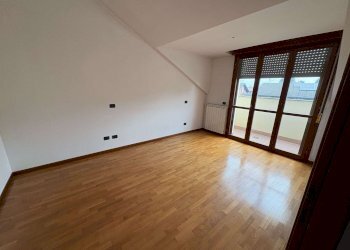 cab8db06-1f63-4473-bf5e-016bf7dd16ed - Appartamento largo Donatello, Abbiategrasso - foto 25