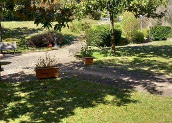 appartamento con mansarda ristrutturato in vendita - Quadrilocale piazza Garibaldi, Voltaggio - foto 2