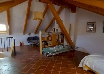 appartamento con mansarda ristrutturato in vendita - Quadrilocale piazza Garibaldi, Voltaggio - foto 3