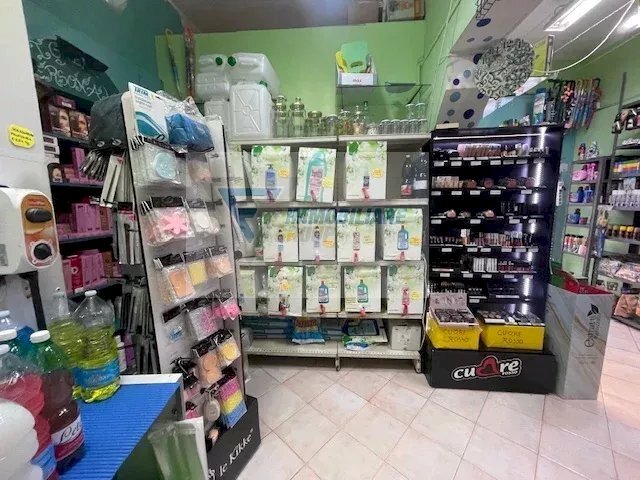 Negozio Via Siracusa, Siracusa - foto 2