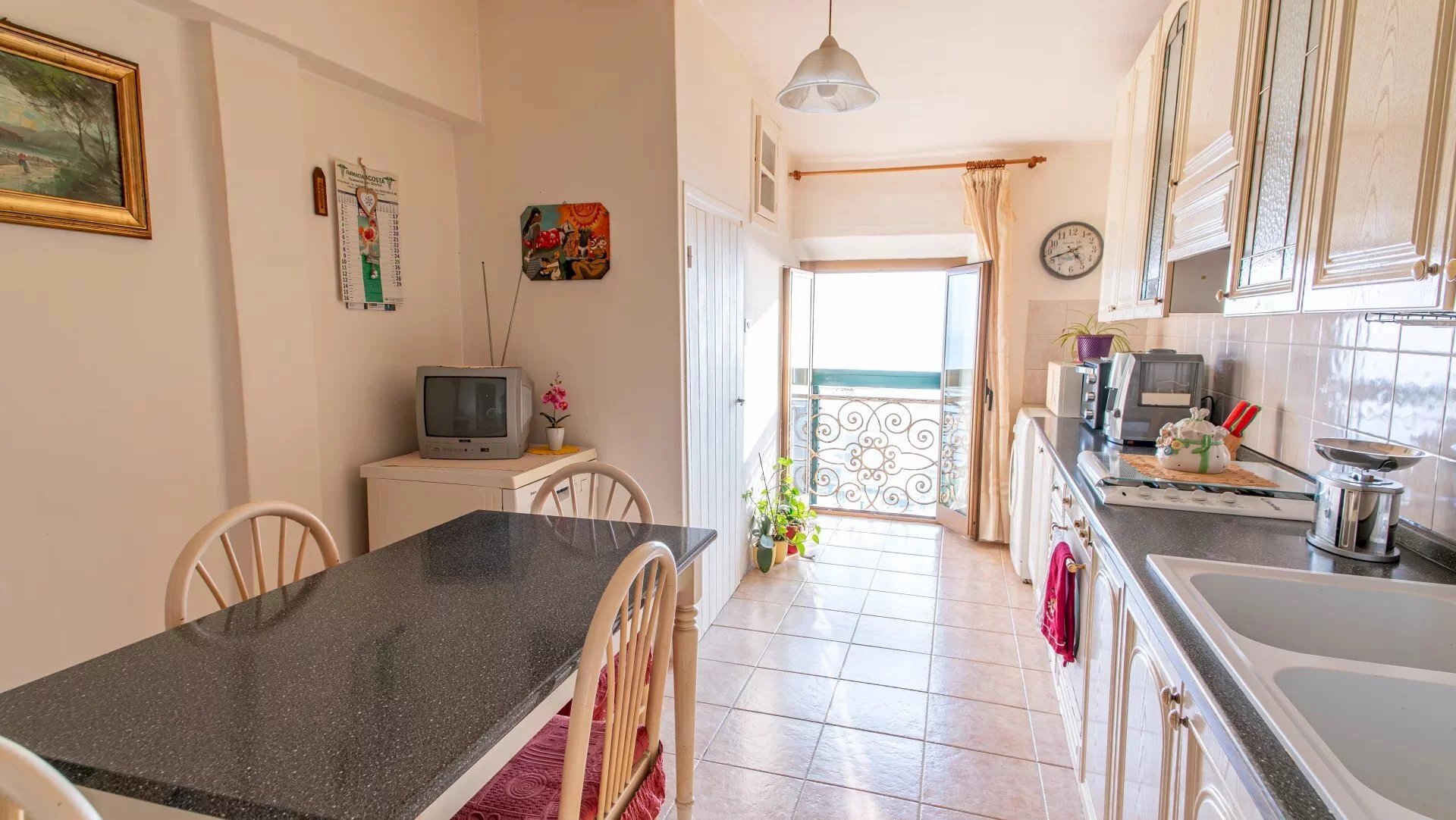Three-room apartment Via Garibaldi, Ventimiglia - photo 2
