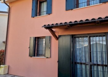 Semi-detached Villa Portomaggiore - photo 4