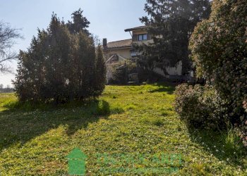 Giardino - Villa a Schiera via Don Giovanni Minzoni, Novi di Modena - foto 20