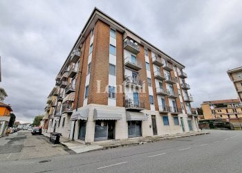 Facciata - Appartamento corso Trento, Casale Monferrato - foto 1