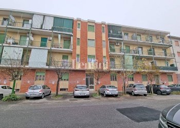 Facciata - Quadrilocale via Italo Rossi, Casale Monferrato - foto 1