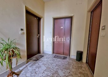 Ingresso - Quadrilocale via Italo Rossi, Casale Monferrato - foto 2