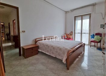 Camera da letto - Quadrilocale via Italo Rossi, Casale Monferrato - foto 8