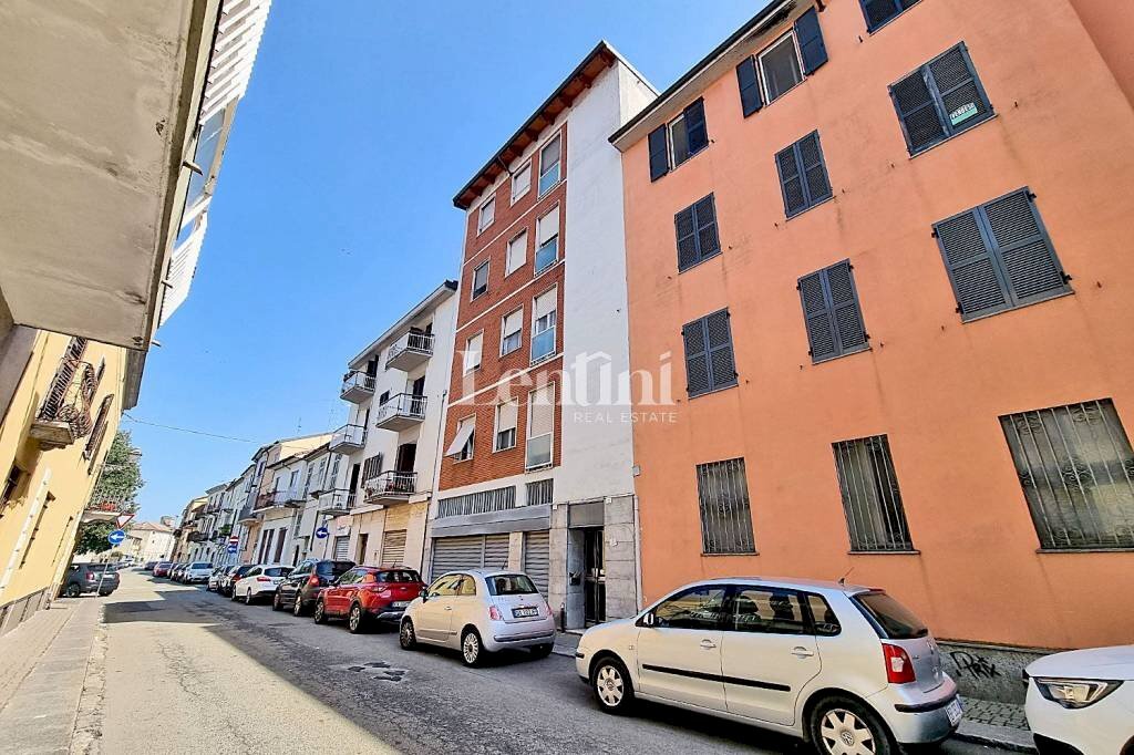 Facciata - Four-room apartment via dei Grani, Casale Monferrato - photo 1