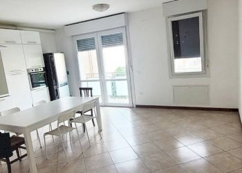 Salone - Trilocale via Giuseppe Verdi, 9, Malalbergo - foto 6