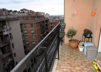 Balcone - Bilocale via Filippo Cevasco, 15, Genova (zona Sampierdarena) - foto 3