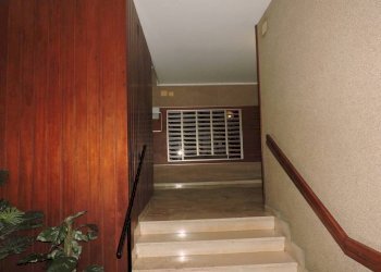 Interno palazzo - Bilocale via Filippo Cevasco, 15, Genova (zona Sampierdarena) - foto 16