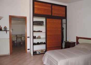 Camera da letto - Trilocale via Entroterra, 6, Scandriglia - foto 7