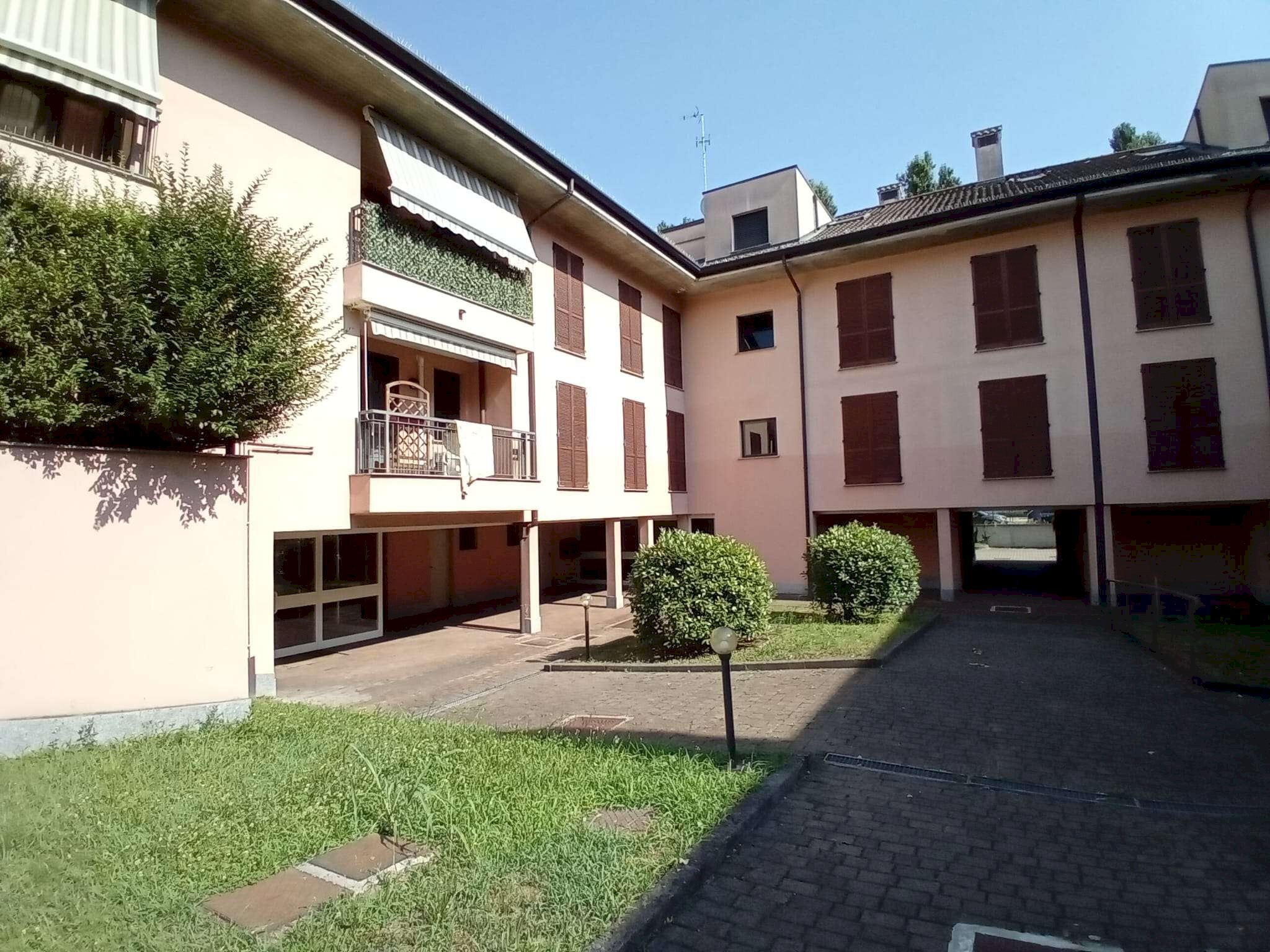 1a5407dd-b0c9-4583-b2e2-af67040de75f - Attic via Terranova, Corbetta - photo 1