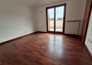 cdf4f4e3-e6eb-4c9d-9881-f67d028792a3 - Attic via Terranova, Corbetta - photo 33