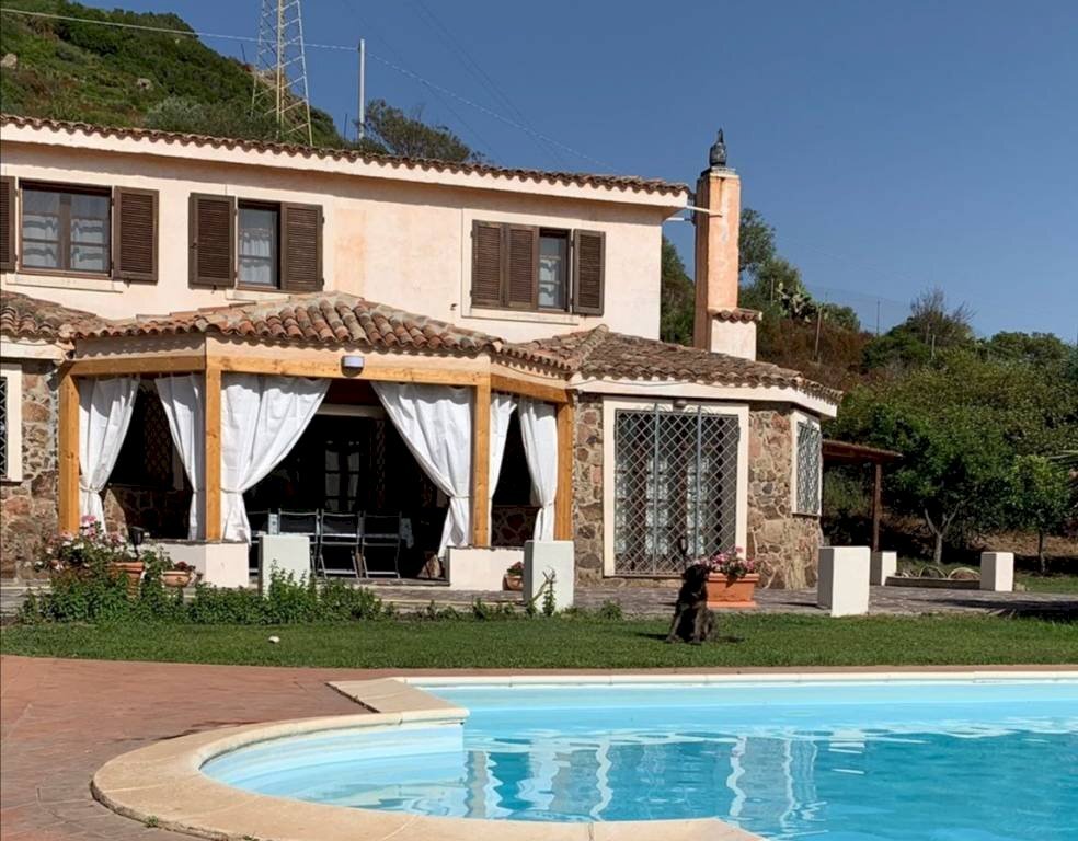 Piscina - Villa strada Carrabuffas, Alghero - foto 3