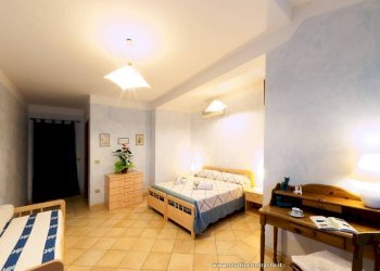 Camera da letto - Villa strada Carrabuffas, Alghero - photo 25