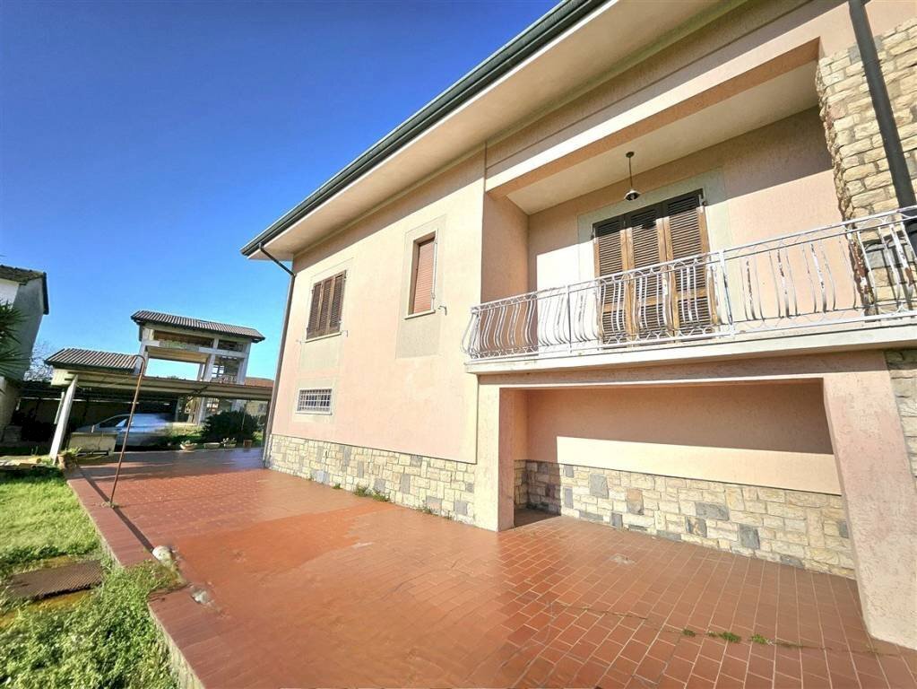 Facciata - Villa via del Nespolo, Montignoso - foto 3