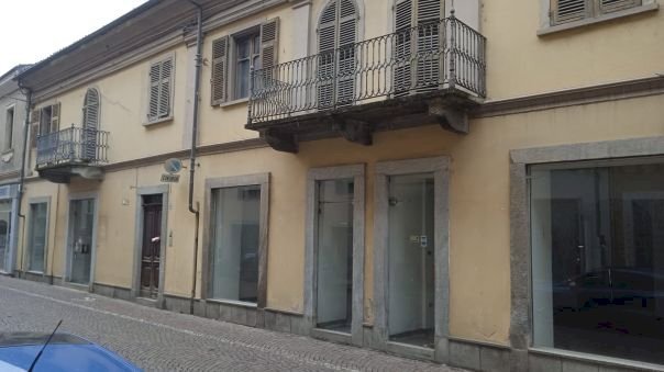 Locale Commerciale Via Palestro n.24, Savigliano - foto 1
