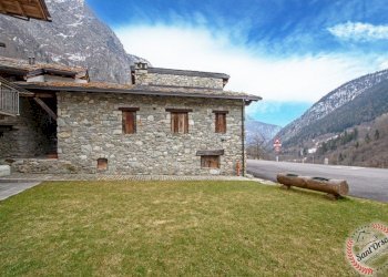 Casa indipendente FRAZIONE LE CLAPEY, Ollomont - foto 3