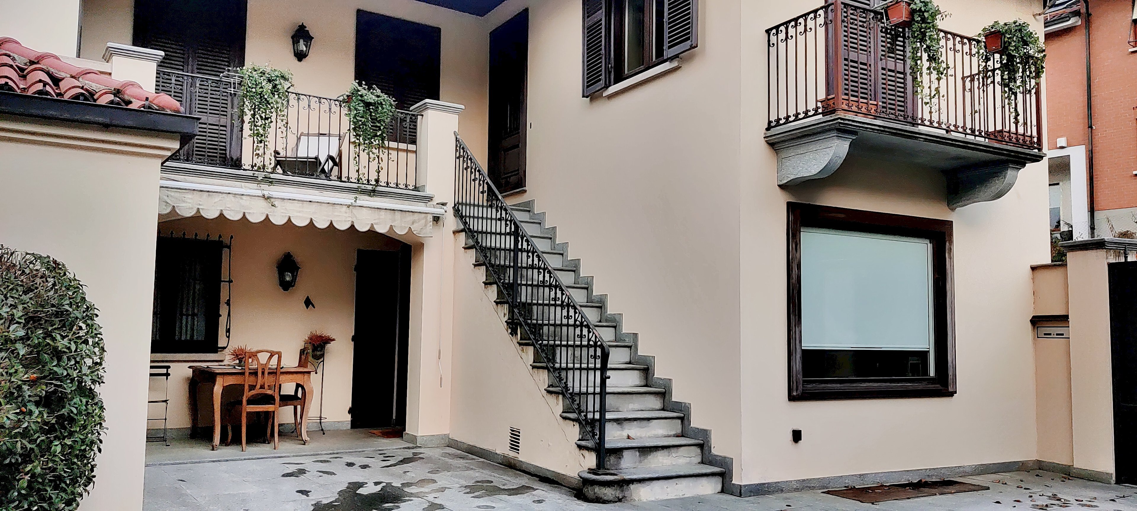 Facciata - Independent house Strada dei Tetti Gramaglia, 16, Torino (neighborhood Cavoretto) - photo 3