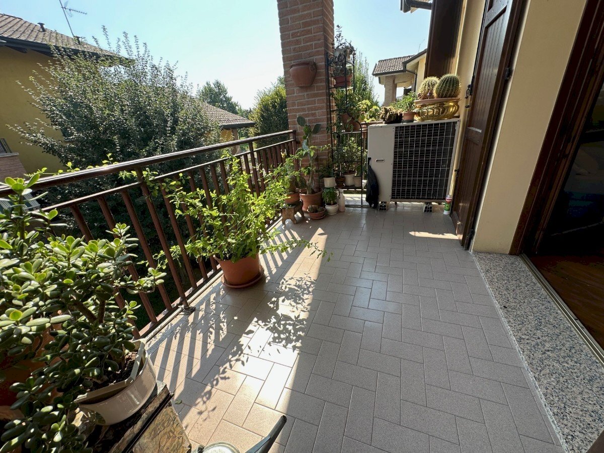Apartment Reggio nell'Emilia - photo 2