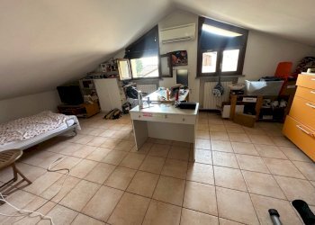 Apartment Reggio nell'Emilia - photo 18