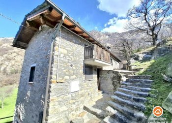 Apartment Via Albard 19, Donnas - photo 1