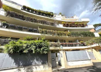 One-room apartment Via Della Mendola, Roma - photo 1