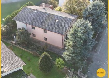 Independent house via Manin, Molinella - photo 1