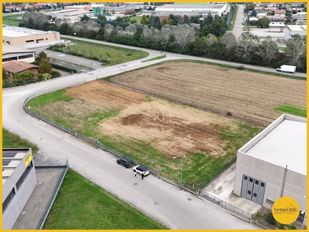 Building land via dell' Artigianato, Molinella - photo 2