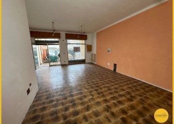 Locale Commerciale via Fascinata, Argenta - foto 16