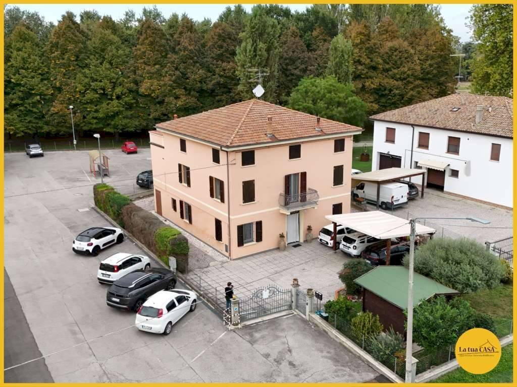 Villa a Schiera Molinella - foto 1