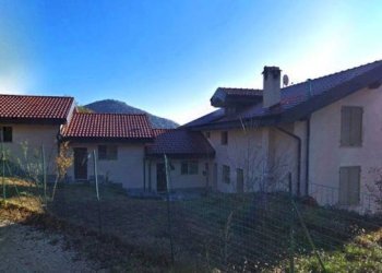 Facciata - Rustico via Monte Martica, 28, Varese - foto 1