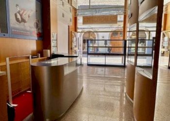 Interno palazzo - Negozio via Italia, 12F, Biella - foto 4
