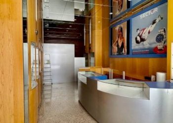 Interno non residenziale - Negozio via Italia, 12F, Biella - foto 8