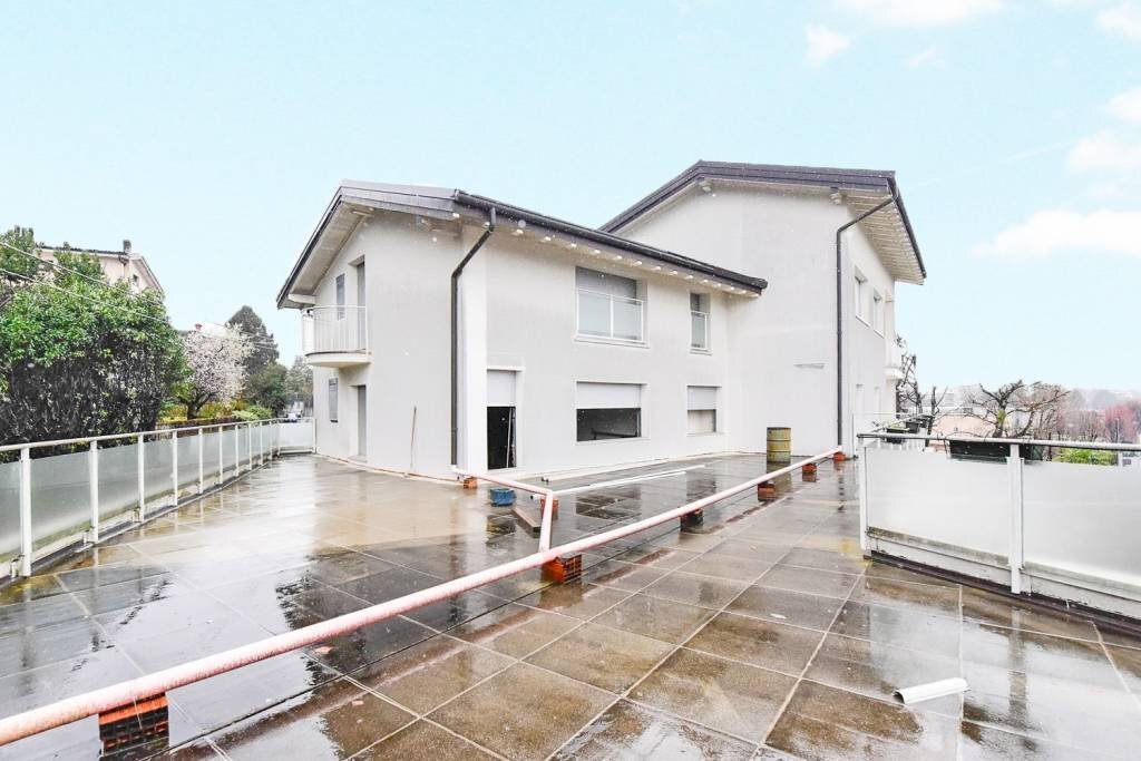 Balcone - Four-room apartment via al Gigante, 19, Inverigo - photo 1