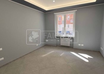 Stanza non arredata - Trilocale via Duino, 183, Torino - foto 5