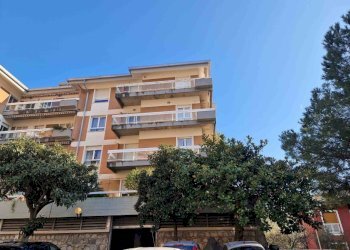 Facciata - Appartamento Genova (zona Quarto) - foto 2