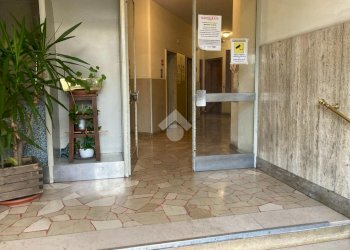 Three-room apartment Via Monte Altissimo, Parma (neighborhood San Leonardo) - photo 3