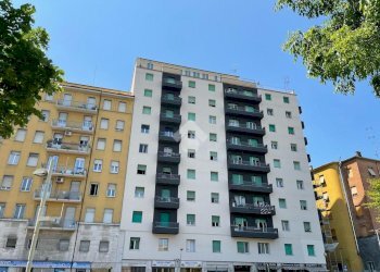 Three-room apartment Via Monte Altissimo, Parma (neighborhood San Leonardo) - photo 2