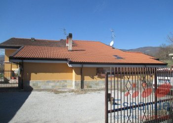 Porzione di casa Gaggio Montano - foto 1