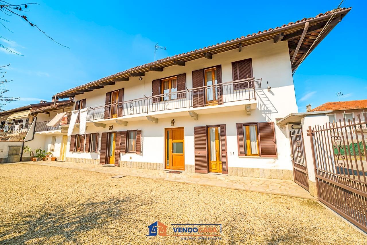 Independent house Polonghera - photo 1